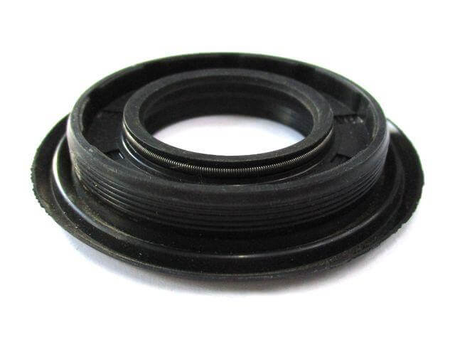Sal'nik 305265710 indesit original dlja stiral'noj mashiny Фото сальник 30*52/65*7/10 indesit оригинал для стиральной машины.